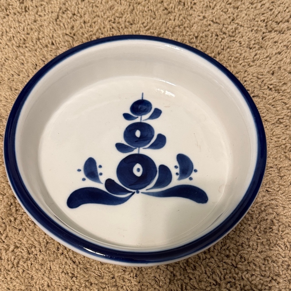Viana do Castelo hand-painted dish